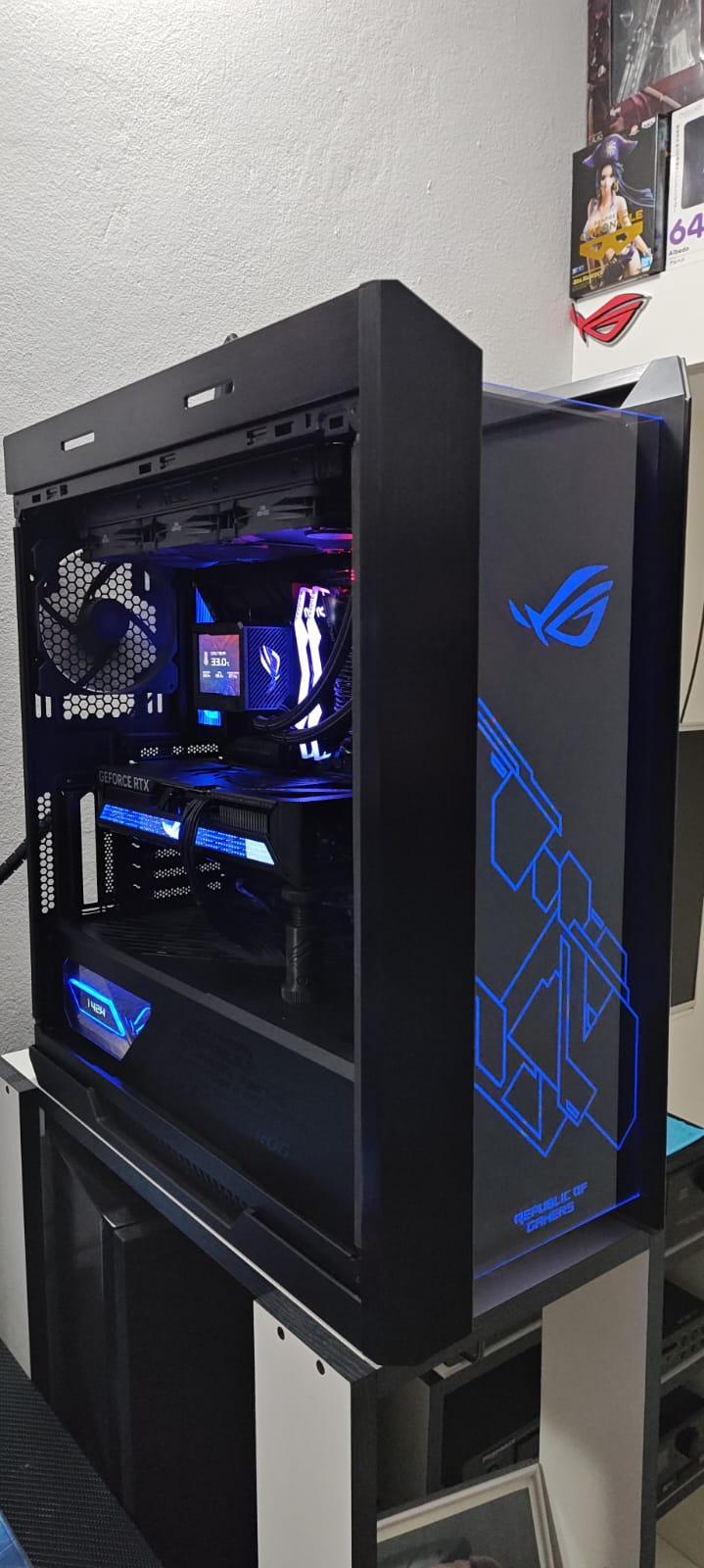 ROG Strix Helios